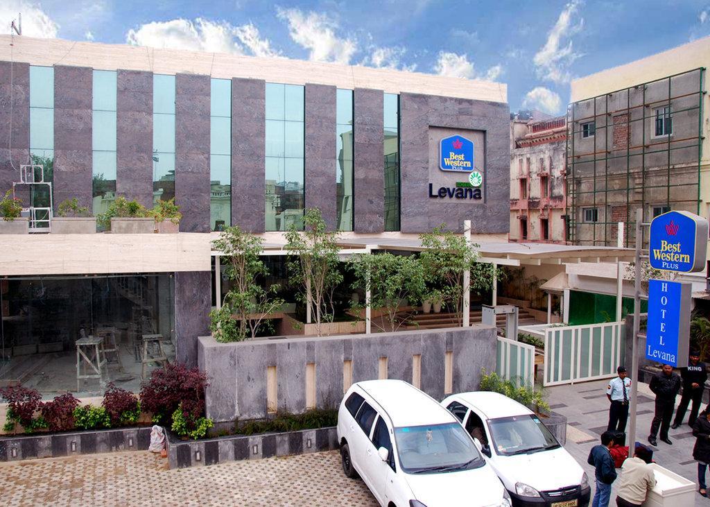 Hotel Levana, Hazratganj Lucknow Eksteriør billede